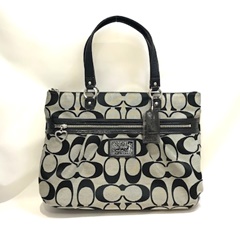 コーチ シグネチャー トートバッグ